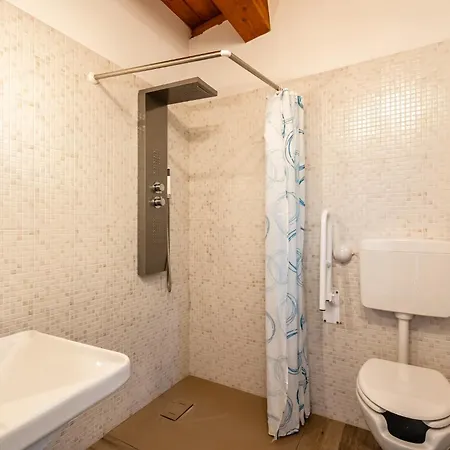La Vecchia Scuola Villa Collemandina