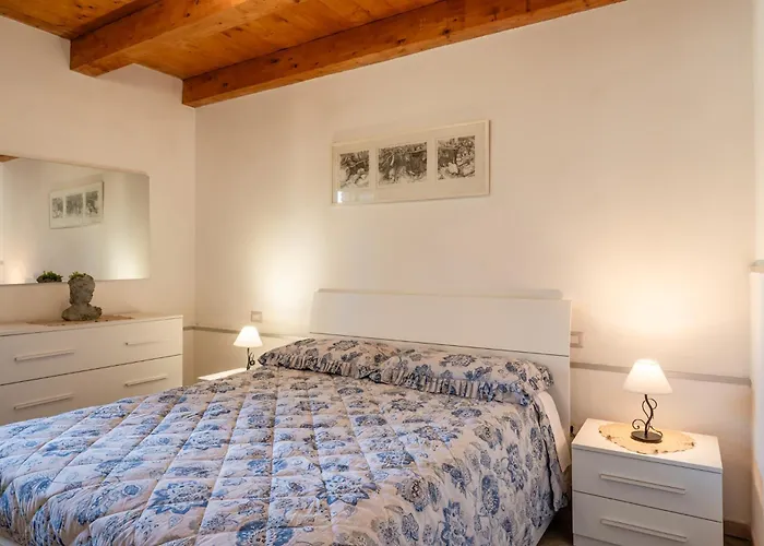 La Vecchia Scuola *