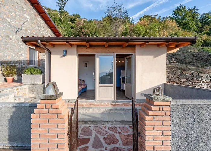La Vecchia Scuola * Villa Collemandina